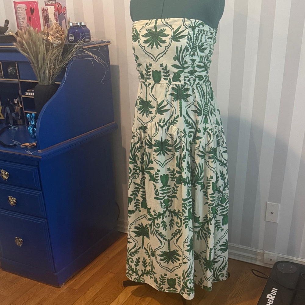 Green and White Strapless Floral Dress WITH POCKETS